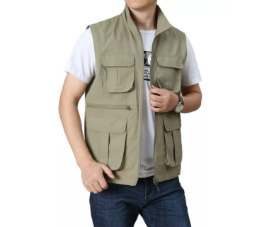 Jaket Vest Gaya Simpel yang Bikin OOTD Makin Keren!