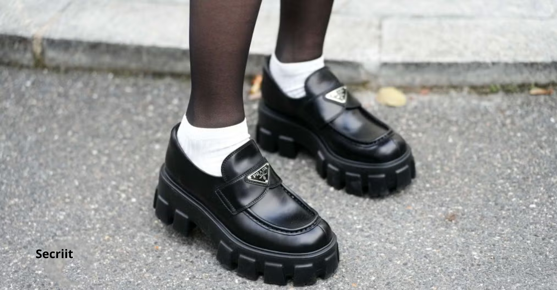 Chunky Loafers: Sepatu Loafers Tebal yang Kasual dan Trendi