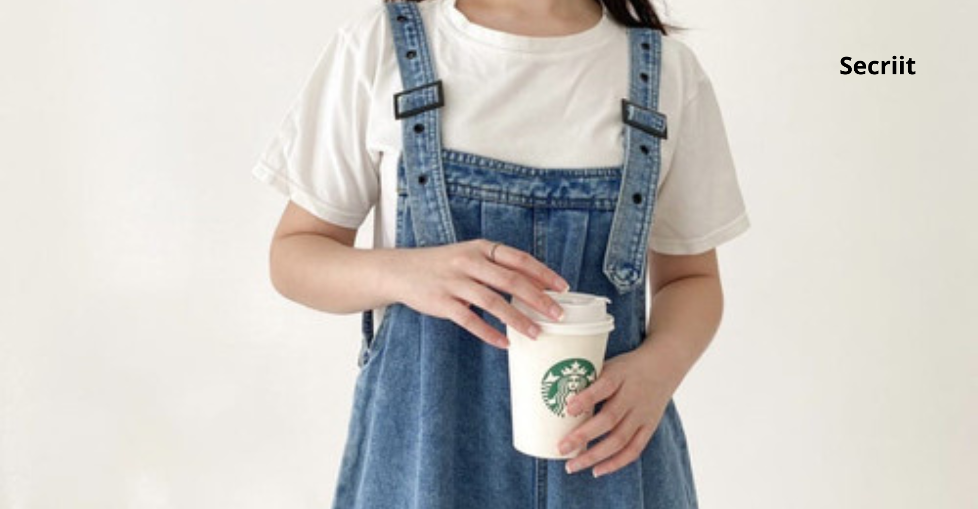 Overall Denim: Gaya Kasual yang Bikin Kelihatan Playful